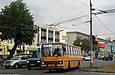 Ikarus-263.00 гос.# 005-04ХА маршрута Харьков - Верхний Салтов на Московском проспекте поворачивает на улицу Плехановскую при следовании в гараж